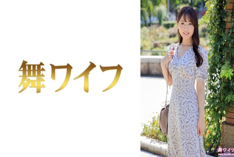 292MY-955 一名醫院工作人員，但結婚後，丈夫要求她留在家裡，成為一名全職家庭主婦。 葉月真由